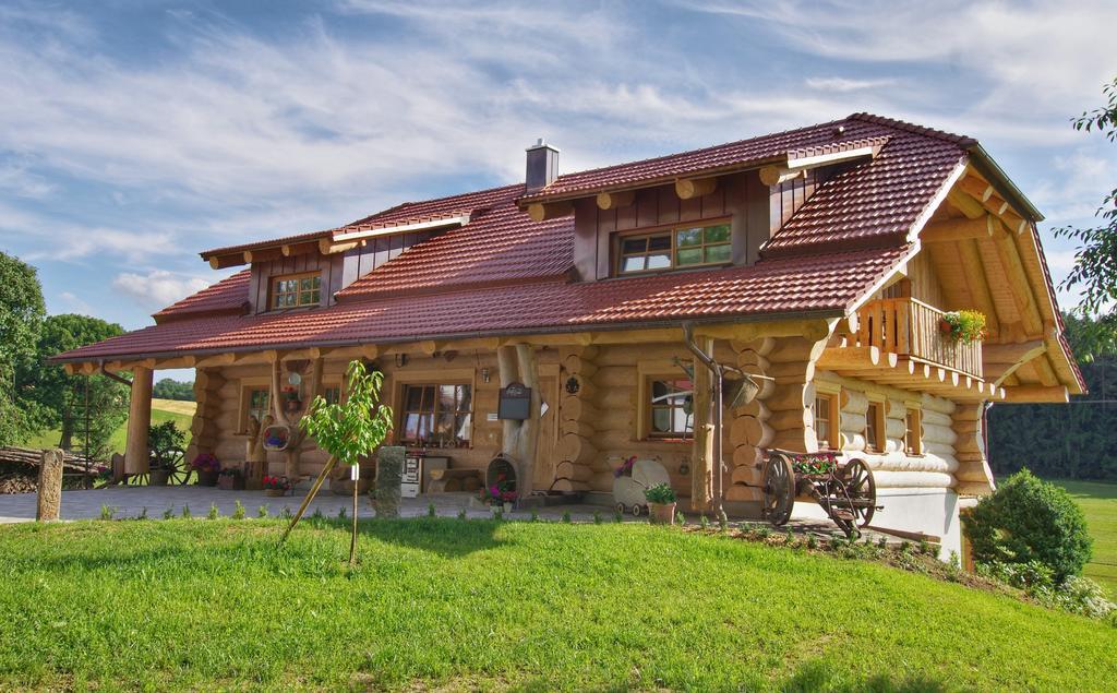 Holzhaus Lugerhof Leilighet Roding Eksteriør bilde