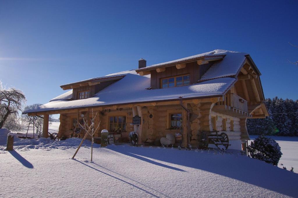 Holzhaus Lugerhof Leilighet Roding Eksteriør bilde