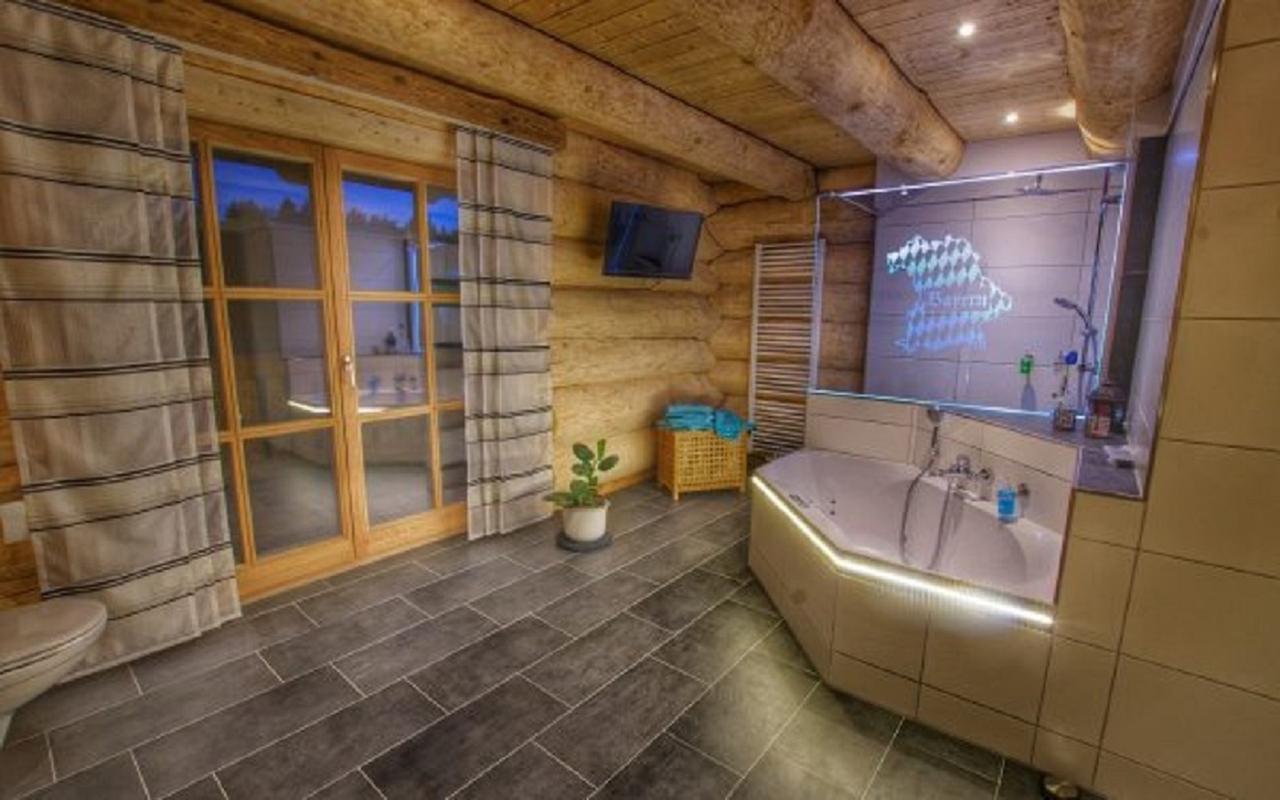 Holzhaus Lugerhof Leilighet Roding Eksteriør bilde